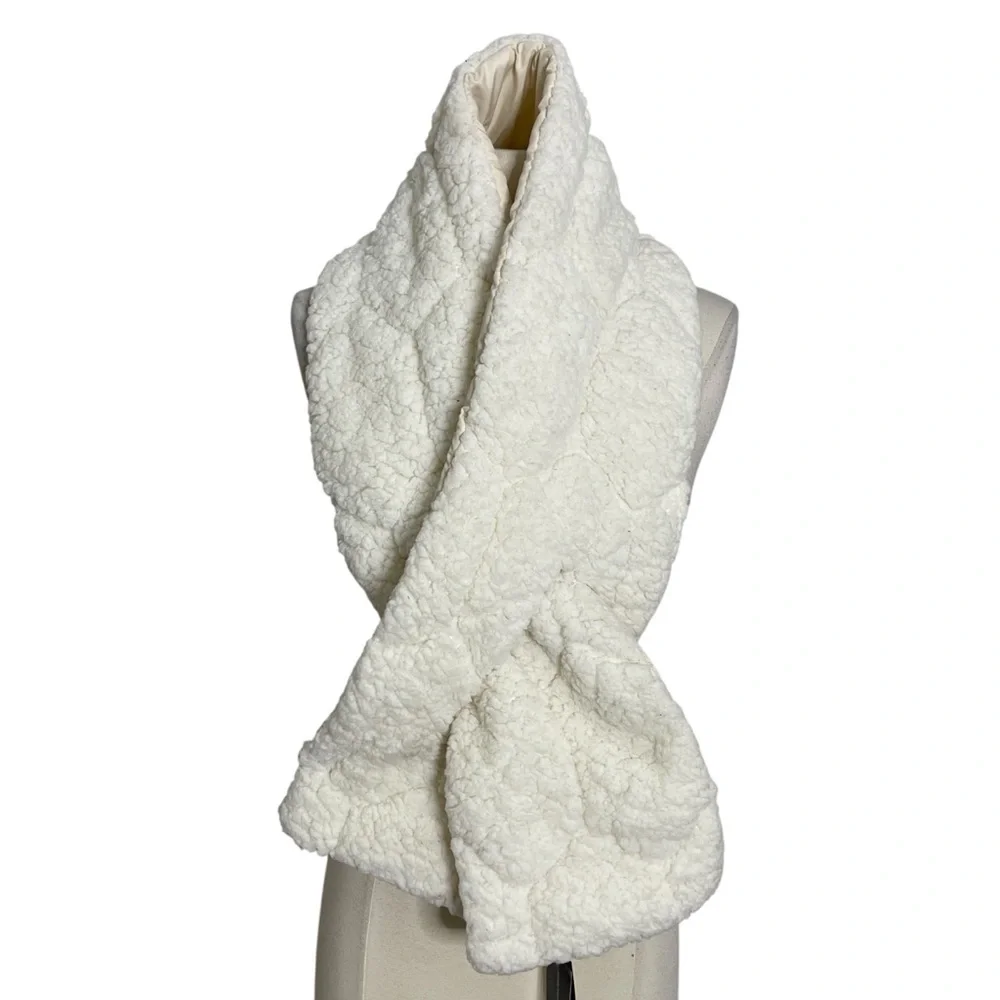 NEW INC International Concepts Quilted Teddy Faux-Fur Puffer Muffler Scarf White